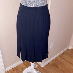 Escada 100% new wool pencil skirt pleated split hemline all around size 36